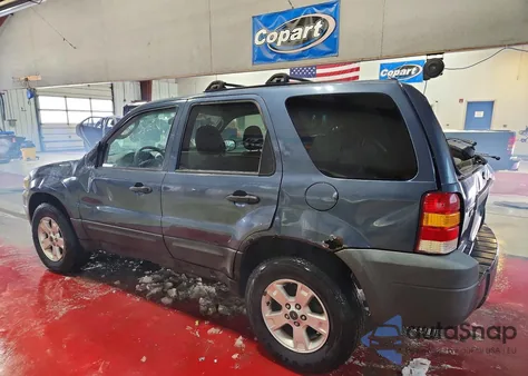 2005 Ford Escape Xlt z USA, uszkodzony, nr VIN 1FMYU93155KB03342